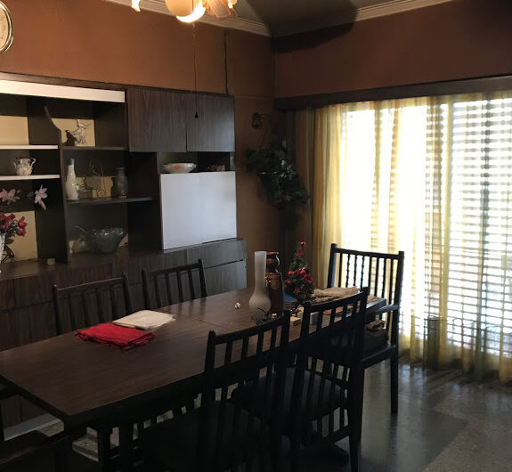 VENTA VIVIENDA 3 AMBIENTES EN P.A. CON COCHERA Y 2 LOCALES