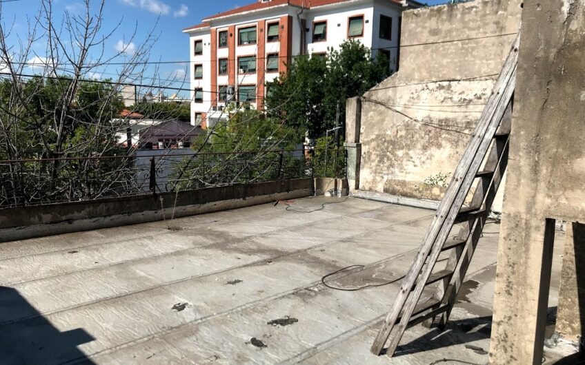 REAL OPORTUNIDAD 3 DEPTOS, LOCAL Y GARAGE
