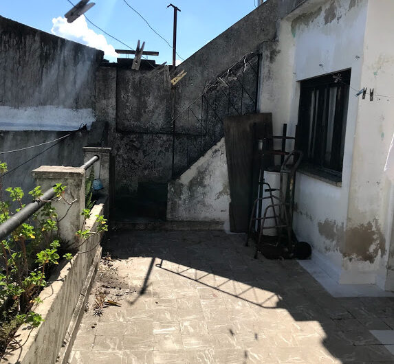 REAL OPORTUNIDAD 3 DEPTOS, LOCAL Y GARAGE