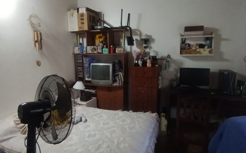 CASA DE 4 AMBIENTES BANFIELD