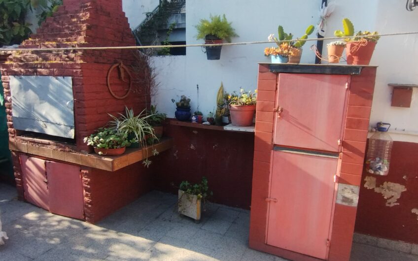 CASA DE 4 AMBIENTES BANFIELD