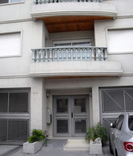Hermoso 3 Ambientes con Cochera Exclusiva