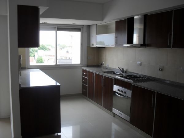 Hermoso 3 Ambientes con Cochera Exclusiva