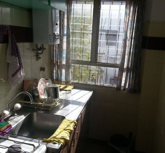 DEPARTAMENTO DE 2 AMBIENTES CON COCHERA Y PARRILLA EN PATIO