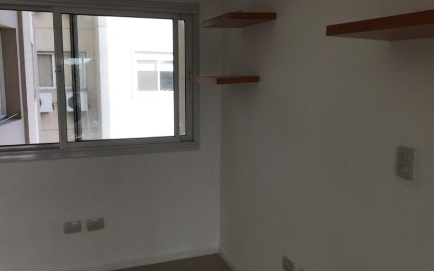 Hermoso 3 Ambientes con Cochera Exclusiva