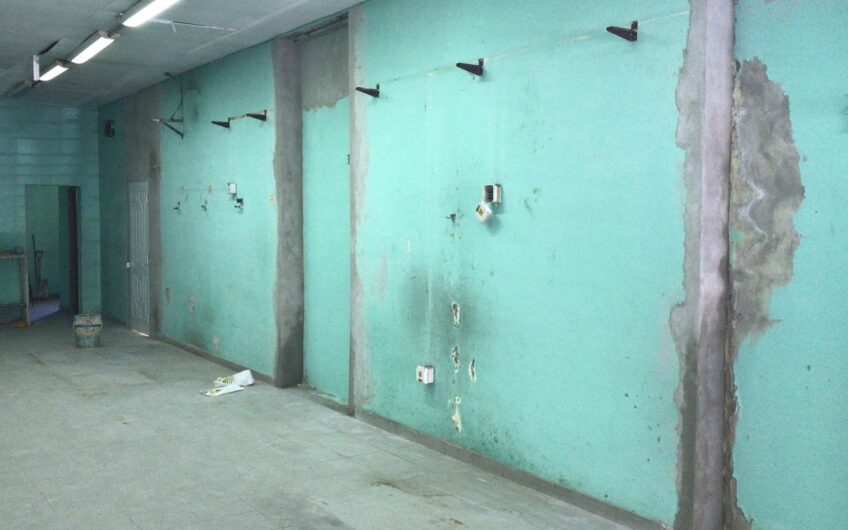 2 LOCALES A METROS DE 9 DE JULIO “RETASADO”