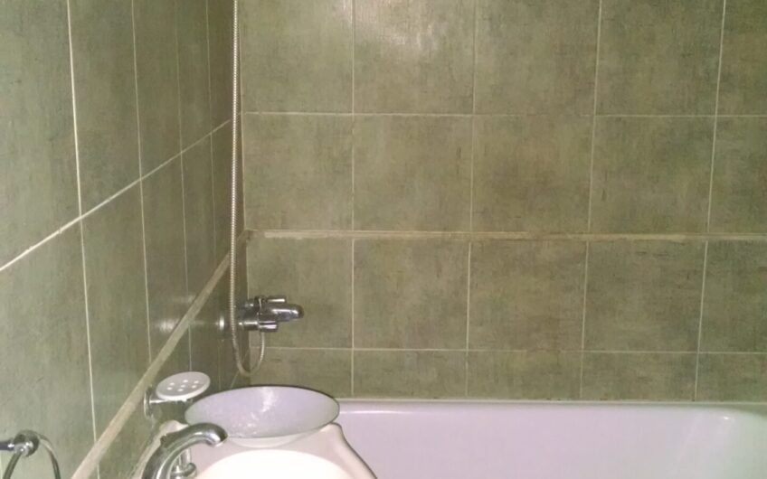 2 Ambientes Muy bueno con Patio