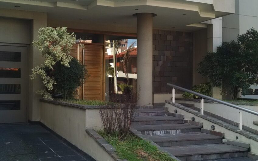2 Ambientes Muy bueno con Patio