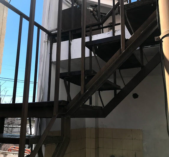 2 DEPARTAMENTOS Y LOCAL EN BLOCK