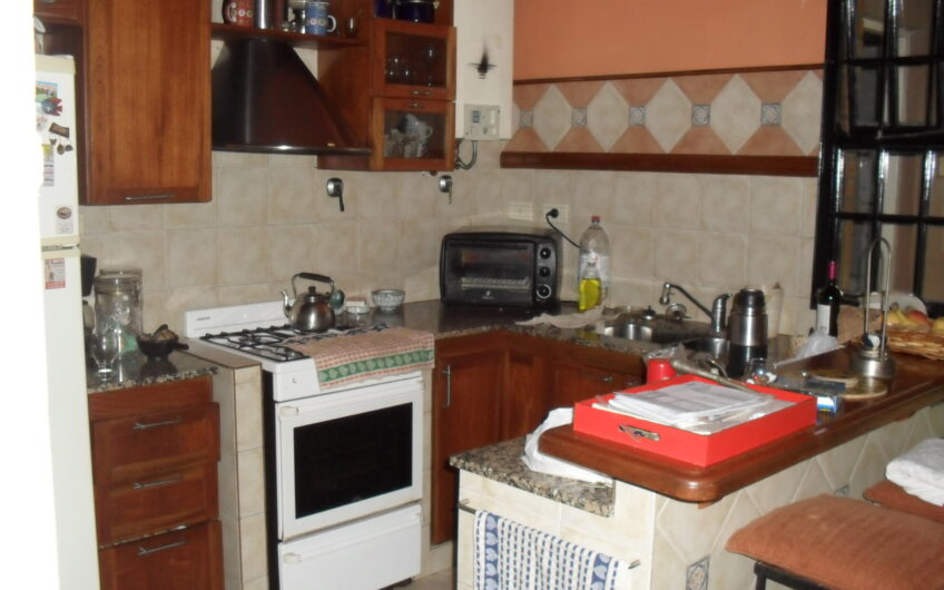 CASA DE ESTILO RECICLADA A NUEVO