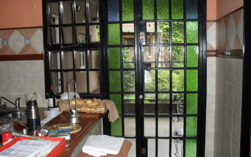 CASA DE ESTILO RECICLADA A NUEVO