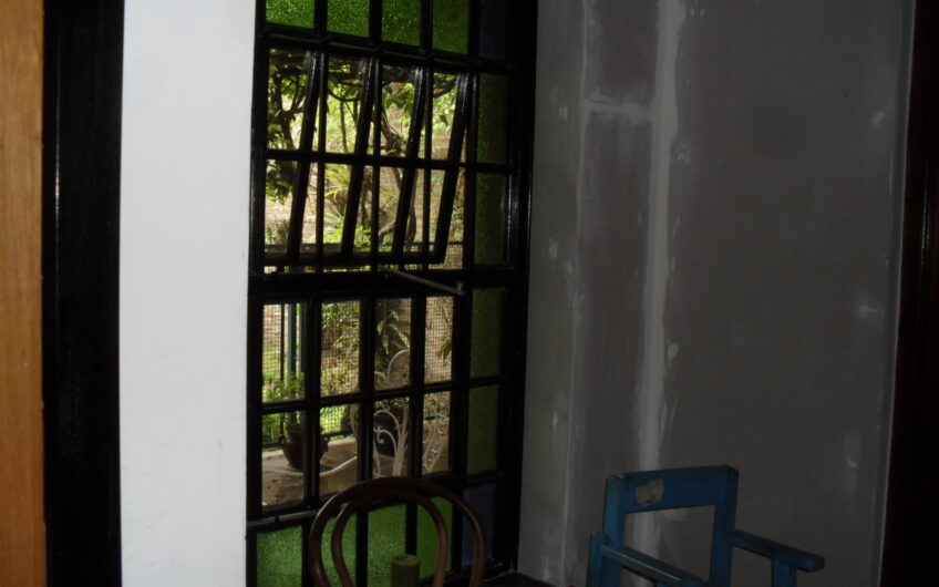 CASA DE ESTILO RECICLADA A NUEVO