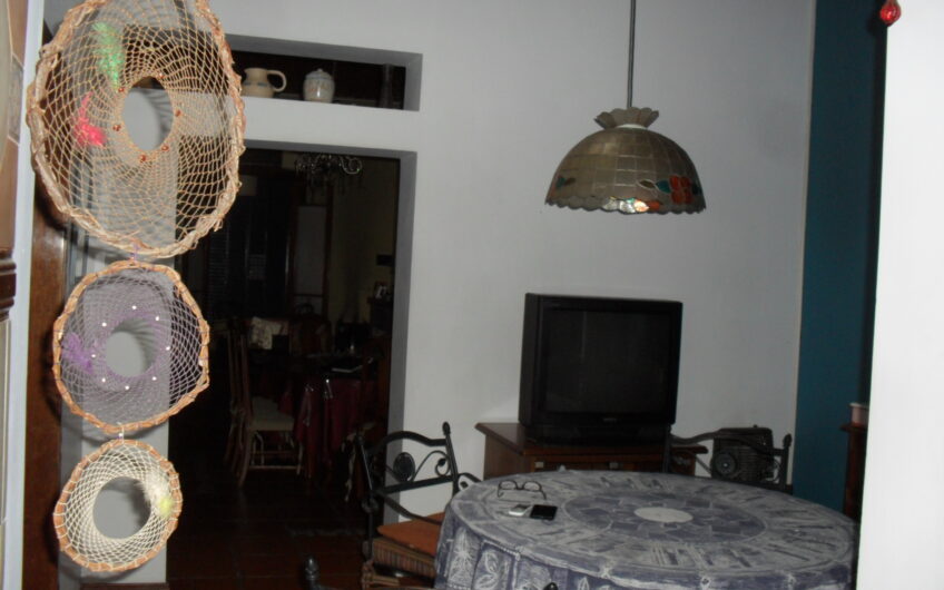 CASA DE ESTILO RECICLADA A NUEVO