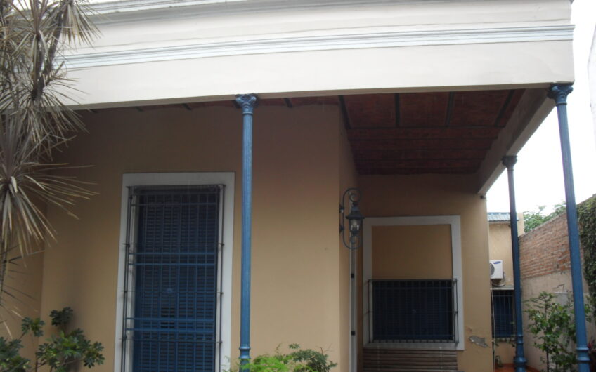 CASA DE ESTILO RECICLADA A NUEVO